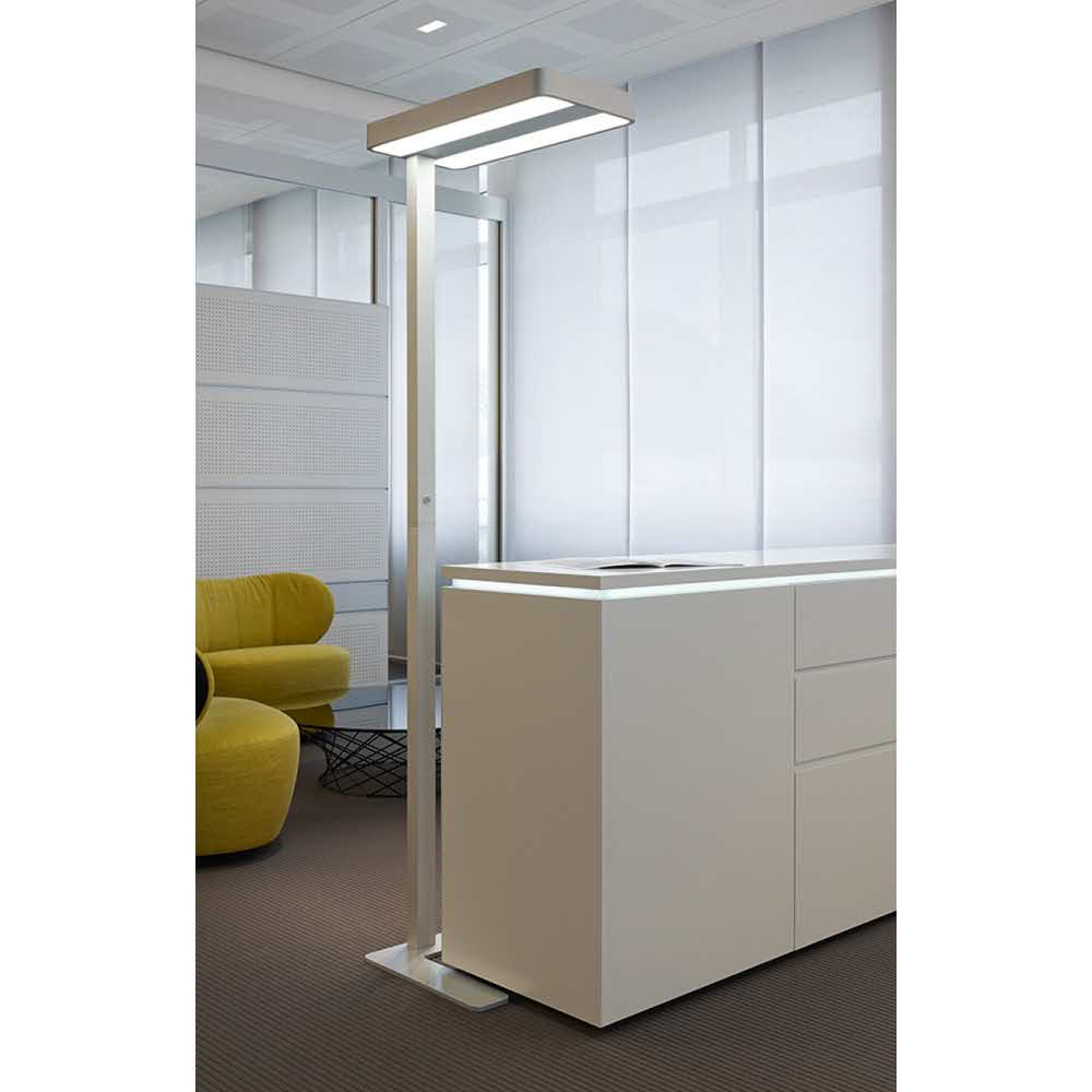 sprzęt biurowy 4 alibiuro.pl Lampa podłogowa LED MAULjanus 40W srebrna 92