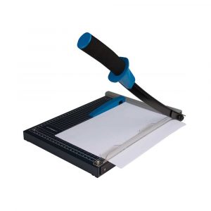 urządzenia biurowe 4 alibiuro.pl Gilotyna do papieru Q CONNECT A4 dł. Cięcia 30cm czarna 60