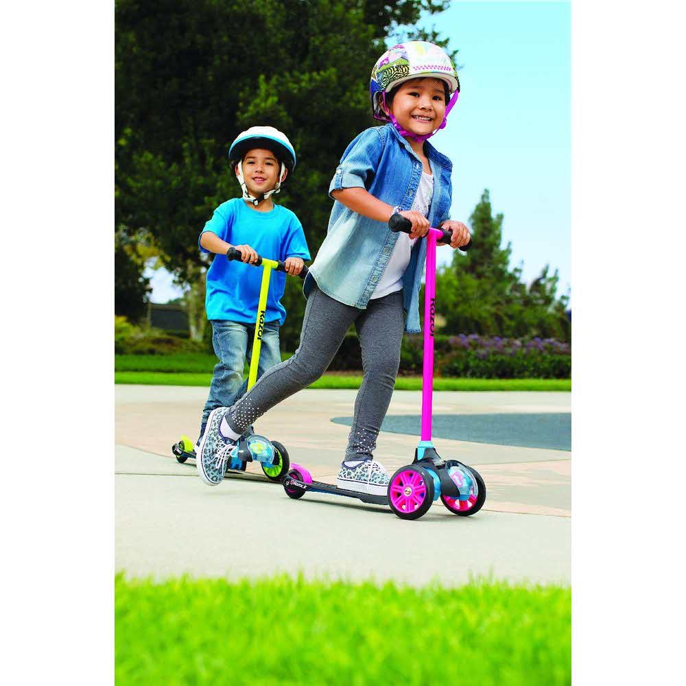 artykuły biurowe 7 alibiuro.pl Hulajnoga 3 koowa Razor T3 20073631 kolor czarny kolor zielony 76