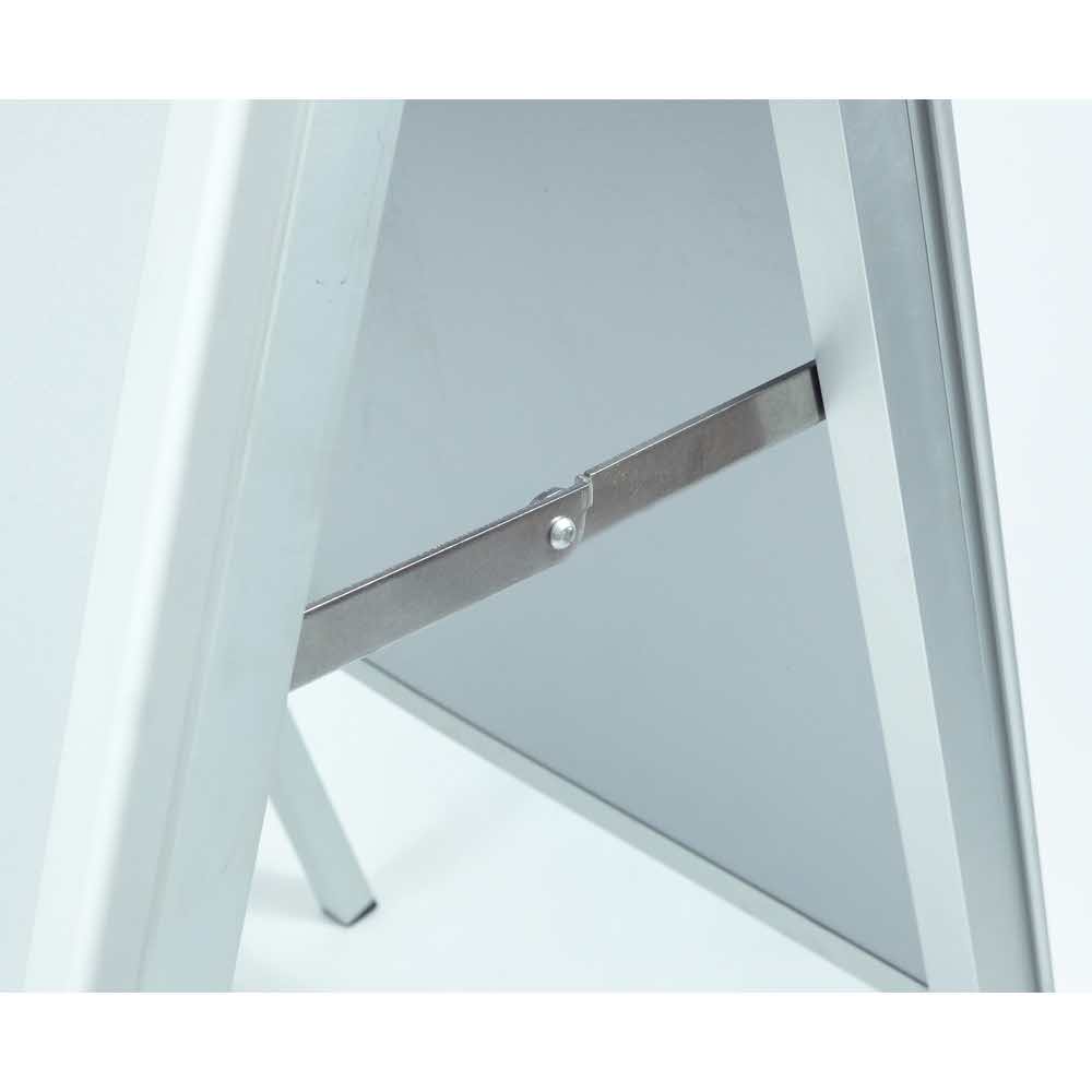stojak obustronny aluminiowy na plakaty50x70cmb2 h96cm owz pleksi alibiuro.pl 93