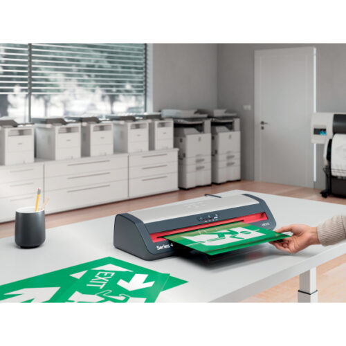 4410072EU_01.jpg Laminator GBC 480HS Office A3