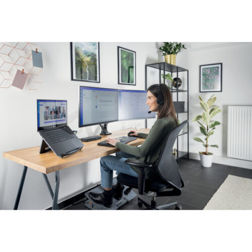 60112_n_18.jpg Podstawka chłodząca Kensington SmartFit™ Easy Riser™ pod laptopa, szara