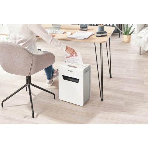 80910000_04.jpg Niszczarka Leitz IQ Protect Premium 8X, P4, 8 kartek, 14 l kosz