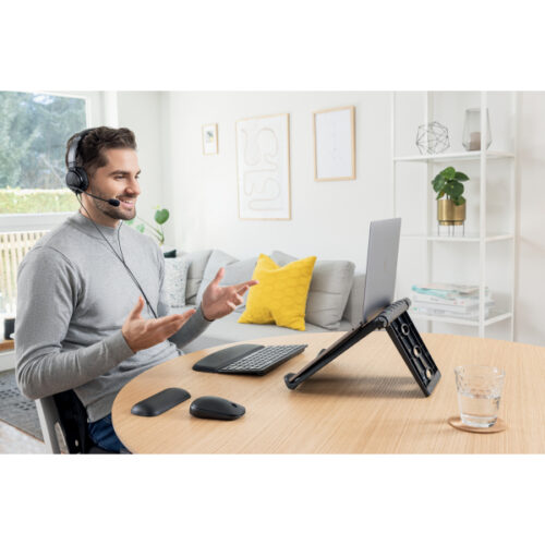 K52788WW_n_05.jpg Podstawka chłodząca Kensington SmartFit™ Easy Riser™ pod laptopa, czarna