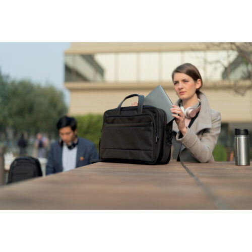 K60386EU_iu_06.jpg Torba Kensington Contour™ 2.0 Business na laptopa 15.6“